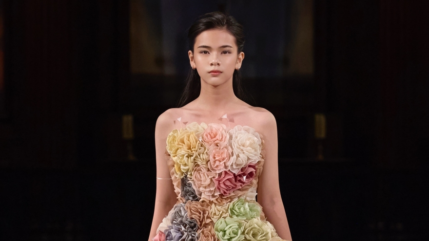 Designer Tran Hung unveils 14th collection at London Fashion Week
